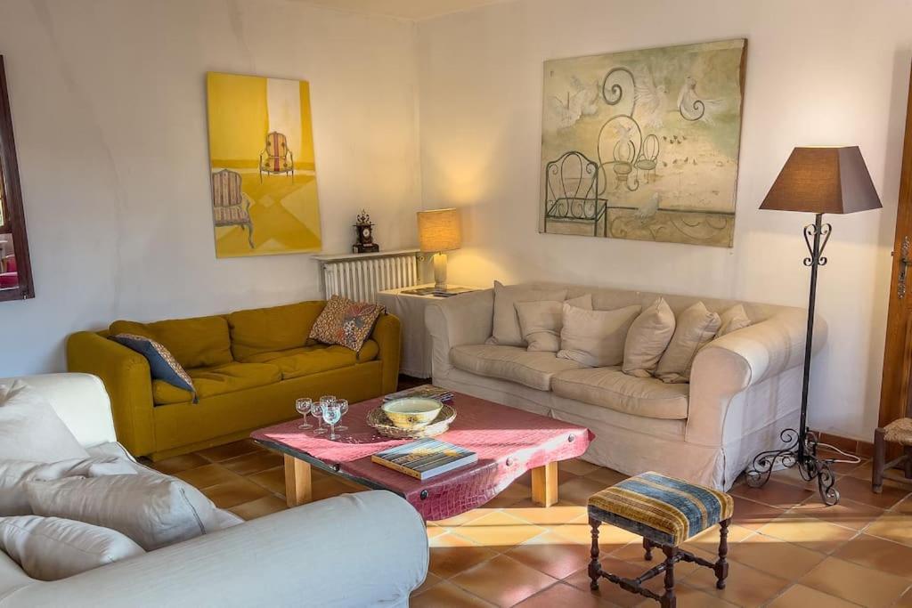 Mas De Charme En Pleine Camargue Villa Saint-Gilles  Exteriör bild
